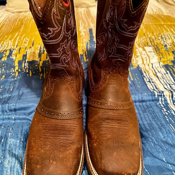 Brown Western Cowboy Boots with Red Accents - Picture 3 of 6
